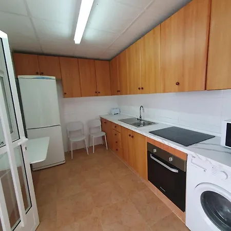 Peaceful 4-6 Person With Patio, Close To Amenities Prázdninový dům